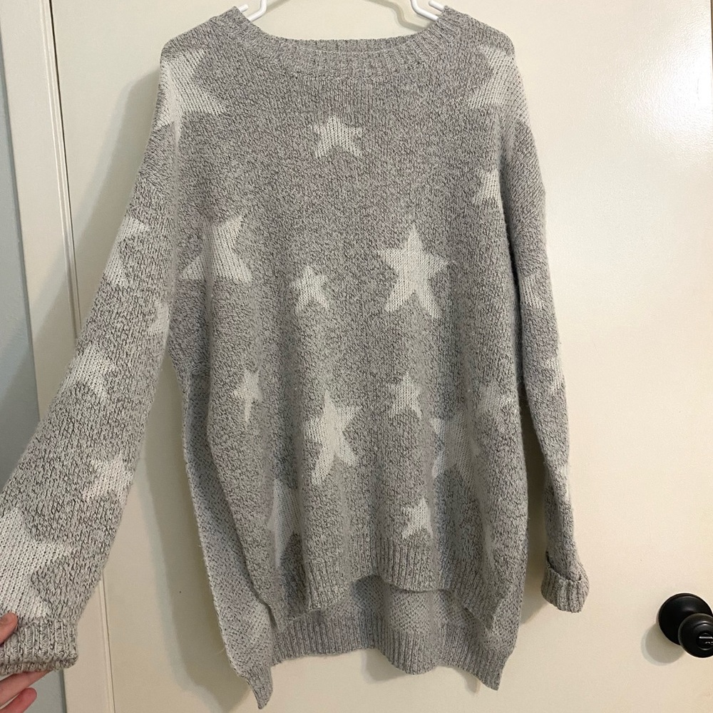 Comfy star patterned sweater